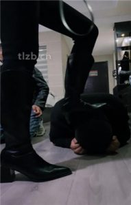 【孤傲女帝】长靴S重度踢踹虐打双M_绳艺资料库视频资源下载