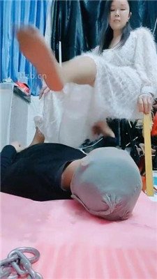 图片[12]_【紫钰大人】高跟踩狗爪/跪舔原味jio_绳艺资料库视频资源下载