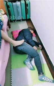 【广东迪迪】母畜-圈养伺候主人起床【双视角版】_绳艺资料库视频资源下载
