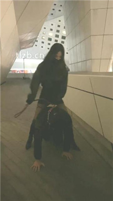 图片[3]_【扶桑】户外遛狗-长靴全体重踩踏_绳艺资料库视频资源下载