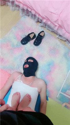 图片[12]_【艾琳】小白鞋棉袜/高跟全体重踩踏-塞嘴-骑马_绳艺套路直播视频资源网