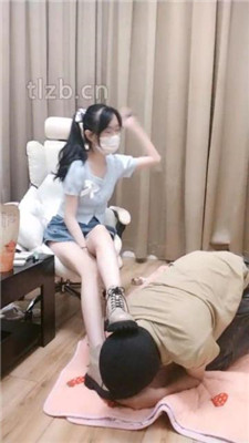 图片[7]_【芸裳】萝莉主S-短靴踩狗爪/鞭打/虐乳/转胯/坐脸窒息_绳艺套路直播视频资源网