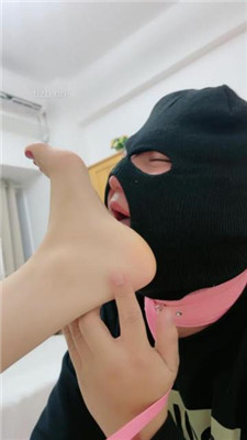 图片[10]_【心动茜茜】裸足深喉踩脚垫_绳艺资料库视频资源下载