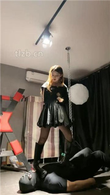 图片[2]_【领主老大】长靴-小白鞋-高跟全体重踩踏_绳艺资料库视频资源下载