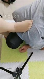 【广东迪迪】闻舔高跟肉丝脚-踩踏 【双视角版】_绳艺资料库视频资源下载