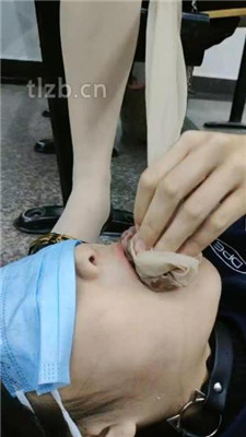 图片[19]_【爱可呀】大学教室调母畜-舔长靴高跟/转胯/吃丝袜_绳艺资料库视频资源下载