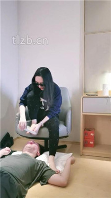 图片[8]_【羽神】跪舔超臭长靴白棉袜/吃脚皮臭脚踩脸_绳艺资料库