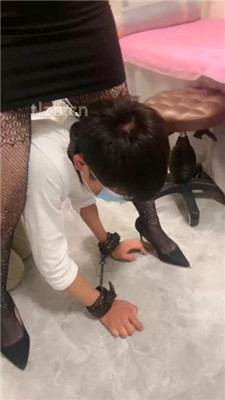 图片[13]_【木子大大】美容院技师黑网袜高跟虐奴_绳艺资料库视频资源下载