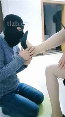 图片[2]_【广东迪迪】家奴跪舔高跟丝袜美腿_绳艺资料库视频资源下载