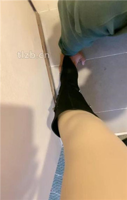 图片[3]_【酒鸽】双S-人体烟灰缸-长靴小白鞋踩/踩踏/骑马/闻臭白袜_绳艺资料库