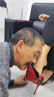 图片[4]_【冷御女王】重赏赐贱奴舔鞋底舔脚/浓痰吐满脸_绳艺资料库视频资源下载