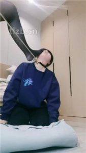 【小羊】母畜-狗链转胯遛狗/闻舔黑丝_绳艺资料库视频资源下载