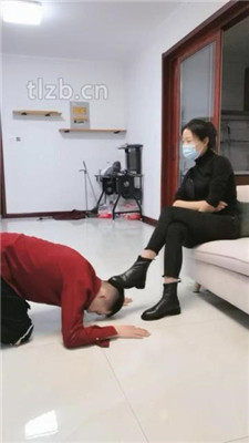 图片[8]_【凌儿女神】鞭打/舔脏鞋臭脚/玩户外舔脏鞋/关狗笼_绳艺套路直播视频资源网