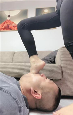 图片[20]_【樱木花椒】Aj白袜开发死猪头-插嘴_绳艺套路直播视频资源网