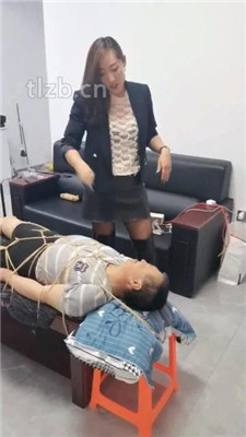 【冷御女王】女老板圈养惩罚不听话下属【中】_绳艺套路直播视频资源网