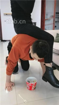 图片[14]_【凌儿女神】原味泡面/舔脏靴底/闻黑棉袜/提档_绳艺资料库视频资源下载