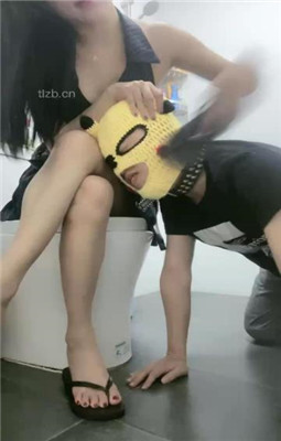 图片[7]_【漫漫】爬进来卫生巾侍奉主人_绳艺资料库视频资源下载