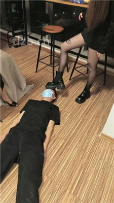 图片[13]_【舞池大人】喝姐妹驯服bt邻居_绳艺资料库视频资源下载