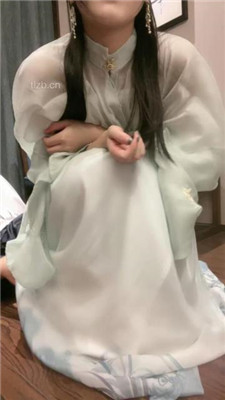 图片[9]_【漫漫】汉服女神-沉浸式踩踏辱_绳艺套路视频资源网