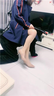 【蜜糖情侣】狗笼圈养绿帽狗/跪舔原味肉丝jio_绳艺资料库视频资源下载