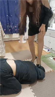图片[6]_【平凡】训练狗舌-舔高跟黑丝内裤_绳艺资料库视频资源下载