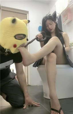 图片[9]_【漫漫】爬进来卫生巾侍奉主人_绳艺资料库视频资源下载