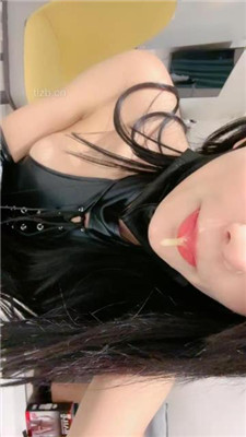 图片[17]_【玥樾】舔脏高跟/长靴全体重踩地毯/圣水淋浴_绳艺资料库视频资源下载