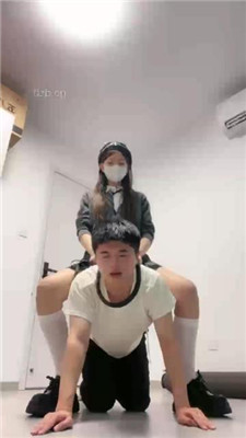 图片[19]_【樱子大人】狗舌头擦鞋器-鞋耳光/踩狗爪/全体重踩踏/鞭打_绳艺资料库视频资源下载