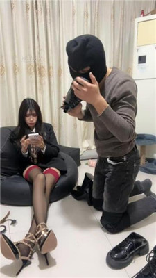 图片[3]_【苏西】物化人体擦鞋器_绳艺资料库视频资源下载