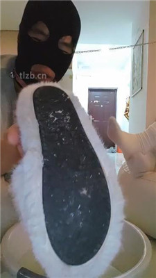 图片[4]_【小猫】舔毛拖鞋白袜/伺候沐足_绳艺套路直播视频资源网