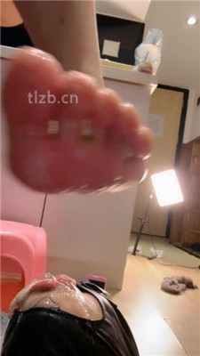 图片[11]_【草莓奶昔】极限脚深喉插吐【双视角版】_绳艺资料库视频资源下载