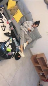 【乔妹】运动鞋白袜踩地毯狗/虐乳/鞭打_绳艺套路直播视频资源网