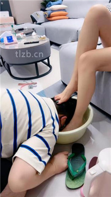 图片[9]_【丹祖宗】圈养狗等主人回家-伺候洗脚/舔裸足/吃脚皮_绳艺资料库视频资源下载