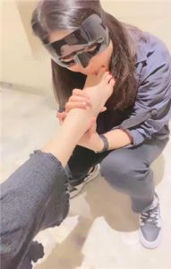 【歌迪丝】卫生间-母畜舔高跟鞋底裸足【续集】_绳艺资料库视频资源下载