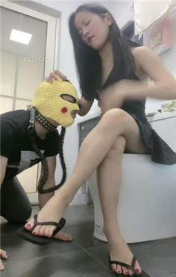 【漫漫】爬进来卫生巾侍奉主人_绳艺资料库视频资源下载