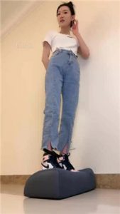 【文文sama】AJ全体重踩脸/内裤套头_绳艺资料库