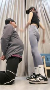 【美娜格格】AJ白袜女神暴打刑奴_绳艺资料库视频资源下载