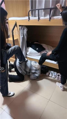图片[2]_【尤物大大】女生宿舍偷原味被逮住_绳艺资料库