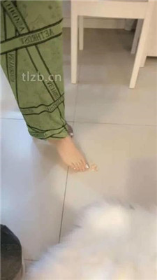 图片[6]_【苒溪】睡梦中偷舔主人的脚被教训_绳艺套路直播视频资源网