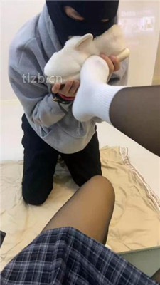 图片[5]_【可儿女王】鞋绑脸气味控制/捆绑虐打/重度踢踹_绳艺资料库视频资源下载