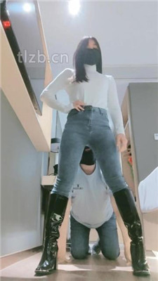 图片[18]_【妮蔻】长靴S胯下辱/掐肉/吃白袜/臭脚捂脸_绳艺套路直播视频资源网