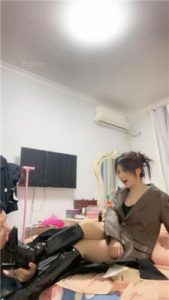 【丹丹】圈养狗奴喂食-圣水做饭-闻长靴臭脚-加官窒息_绳艺资料库视频资源下载