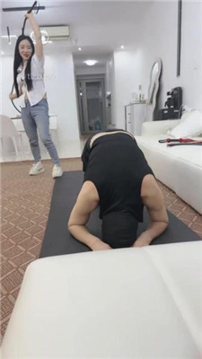 【冰夏女王】双S-刑具重度鞭打皮痒的狗【双视角版】_绳艺资料库