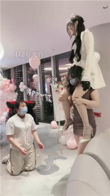 图片[14]_【时安】劲爆群调-男女奴跪拜/踩狗爪/鞭打舔脏鞋/一桶圣水_绳艺资料库视频资源下载