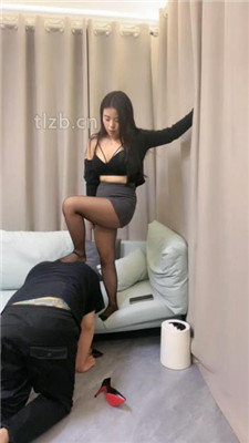 图片[17]_【伊诺】骑马狗链遛狗/迷恋黑丝高跟/脚喂牛奶_绳艺资料库视频资源下载