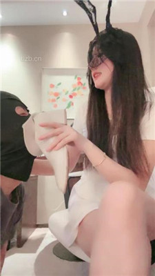 图片[3]_【月影儿】兔女郎-开发绿帽做脚下奴才受虐_绳艺套路直播视频资源网