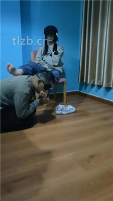 图片[15]_【最抗揍M】素人学生主-强制闻鞋-踢踹-数据线鞭打_绳艺资料库视频资源下载