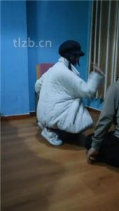 【最抗揍M】素人学生主-强制闻鞋-踢踹-数据线鞭打_绳艺资料库视频资源下载