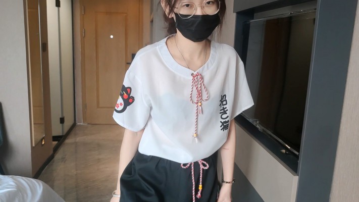 图片[5]_小鱼姐姐高跟裸足踩脖子追债欠债无赖_绳艺套路直播视频资源网