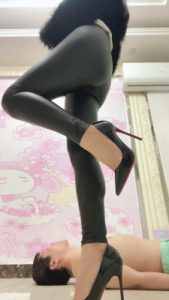 【兔粉粉】窒息玩弄_绳艺资料库视频资源下载